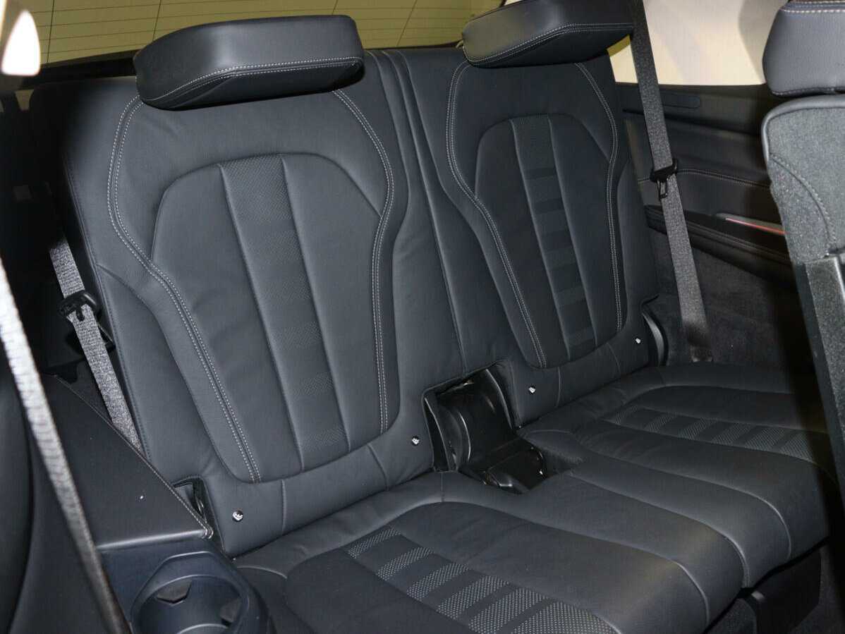 Купить BMW X7 с пробегом. Фото: #15