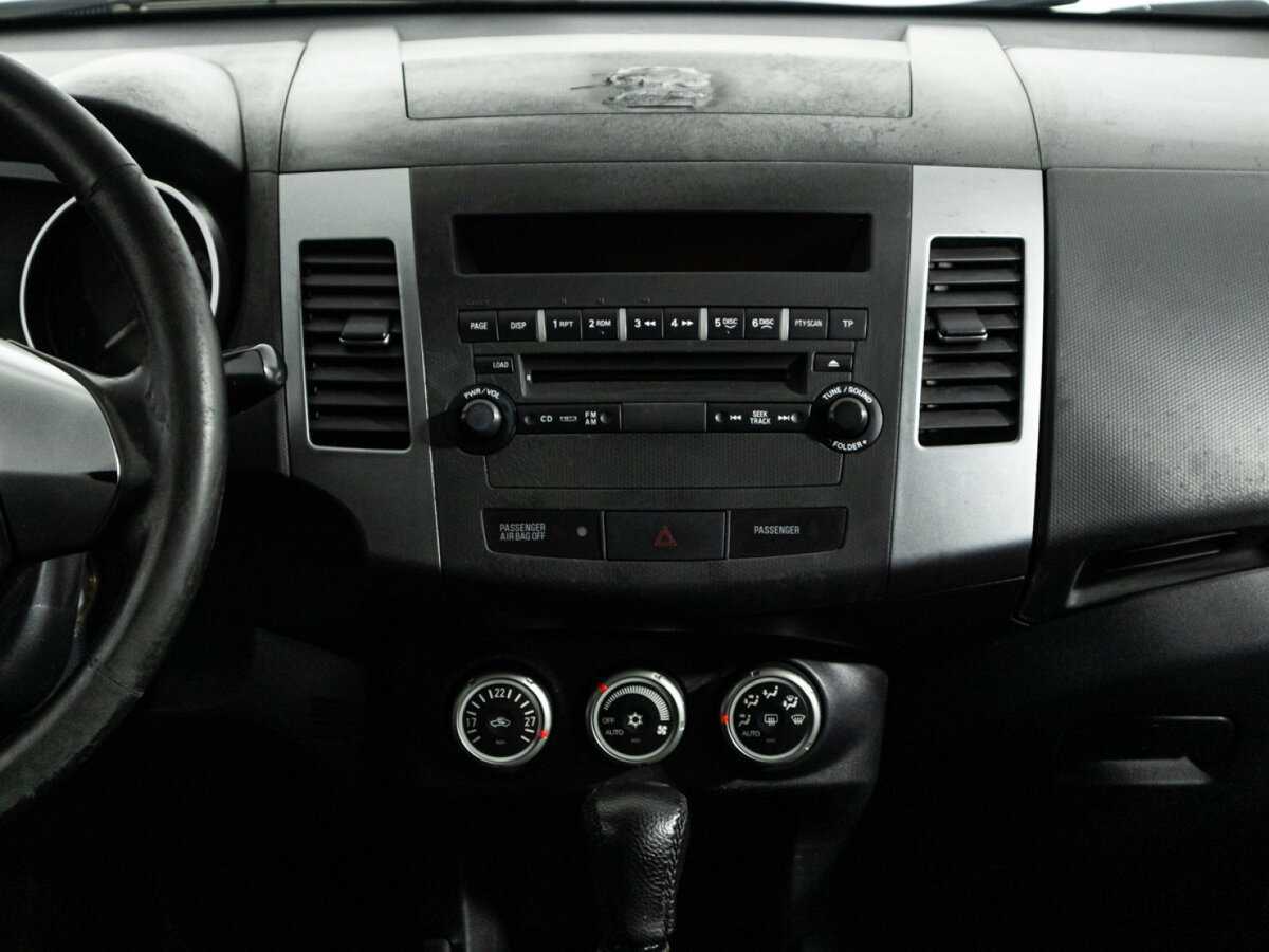 Купить Mitsubishi Outlander с пробегом. Фото: #13
