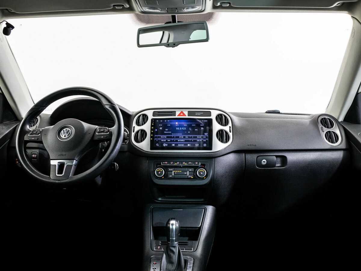 Купить Volkswagen Tiguan с пробегом. Фото: #7