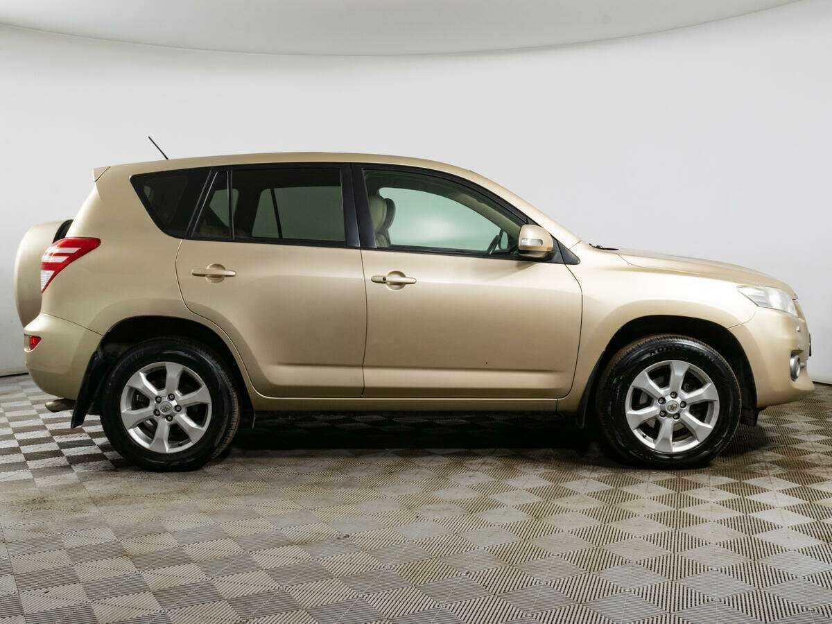 Купить Toyota RAV4 с пробегом. Фото: #0