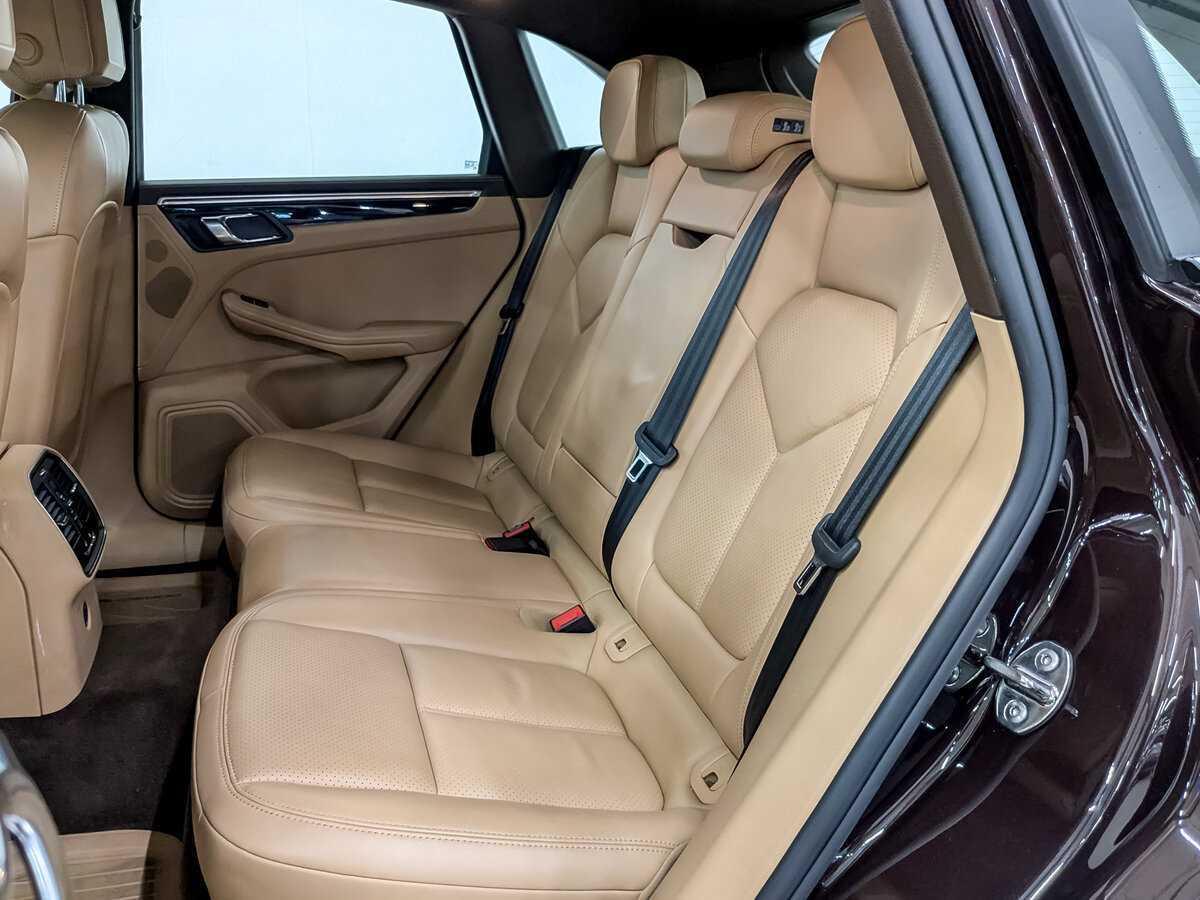 Купить Porsche Macan с пробегом. Фото: #11
