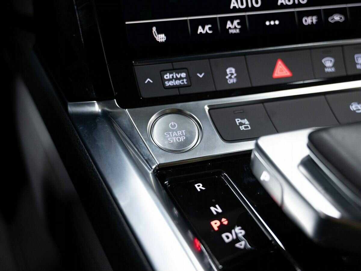 Купить Audi e-tron с пробегом. Фото: #26
