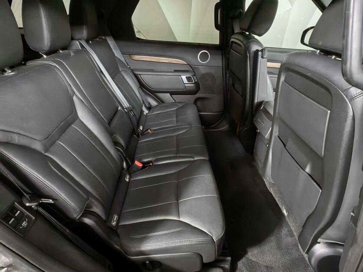 Купить Land Rover Discovery с пробегом. Фото: #11