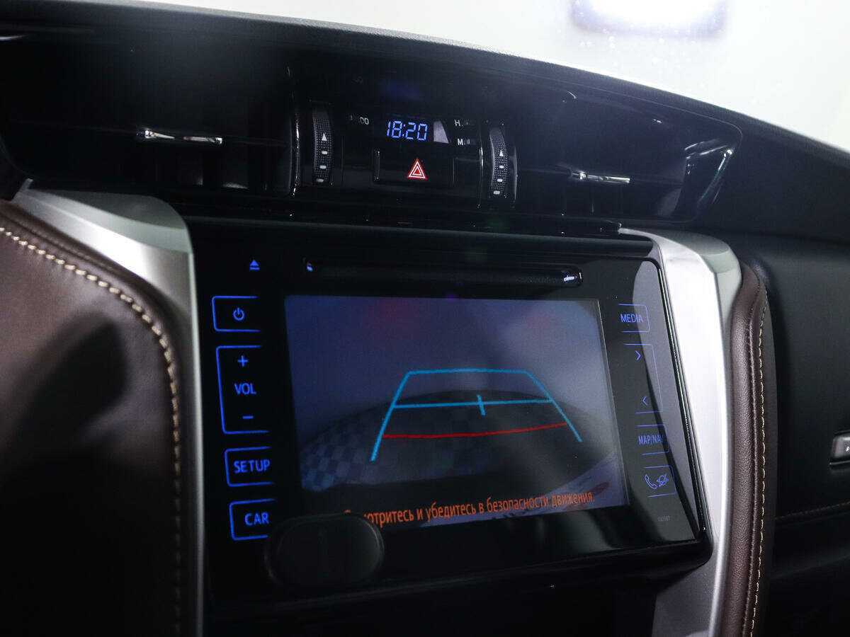 Купить Toyota Fortuner с пробегом. Фото: #13
