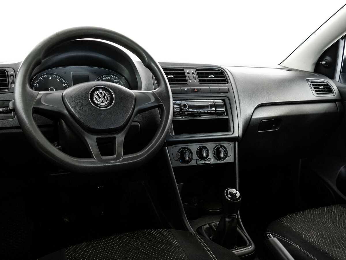 Купить Volkswagen Polo с пробегом. Фото: #8