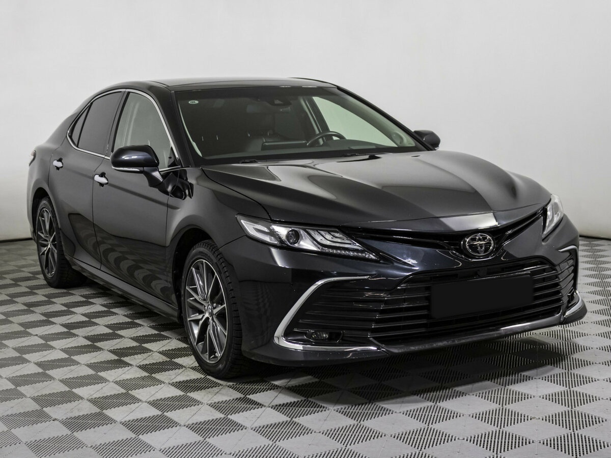 Купить Toyota Camry с пробегом. Фото: #2