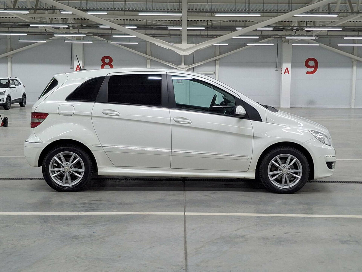 Купить Mercedes-Benz B-Класс с пробегом. Фото: #3