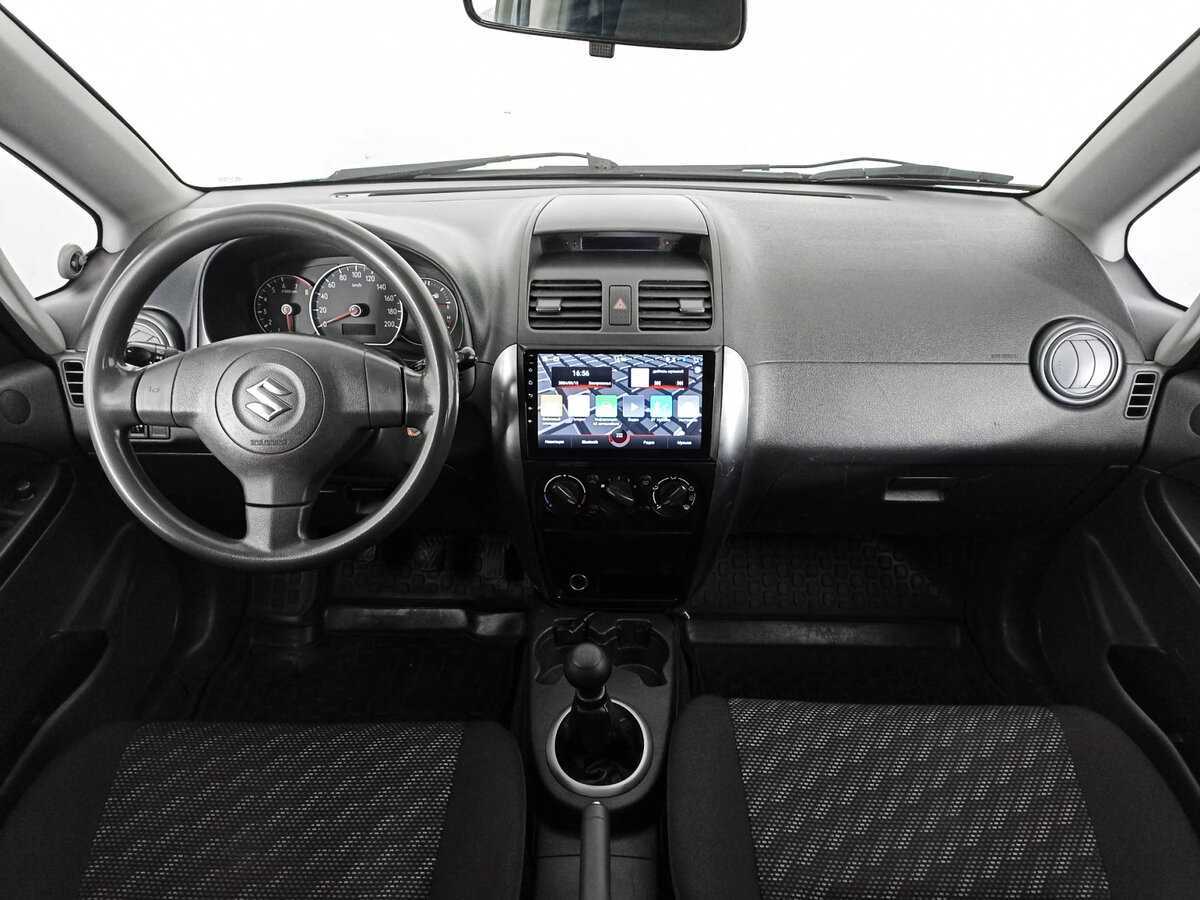 Купить Suzuki SX4 с пробегом. Фото: #11
