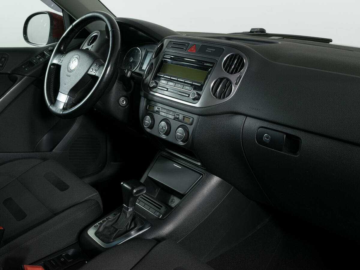 Купить Volkswagen Tiguan с пробегом. Фото: #7