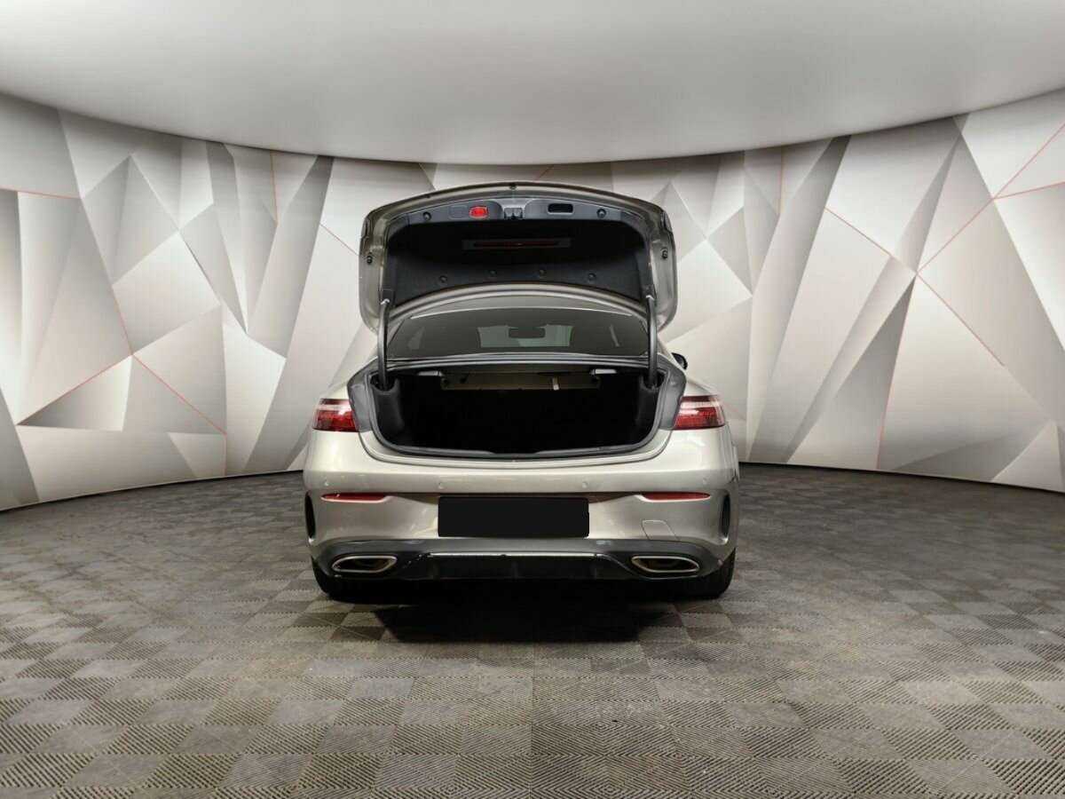 Купить Mercedes-Benz E-Класс с пробегом. Фото: #8