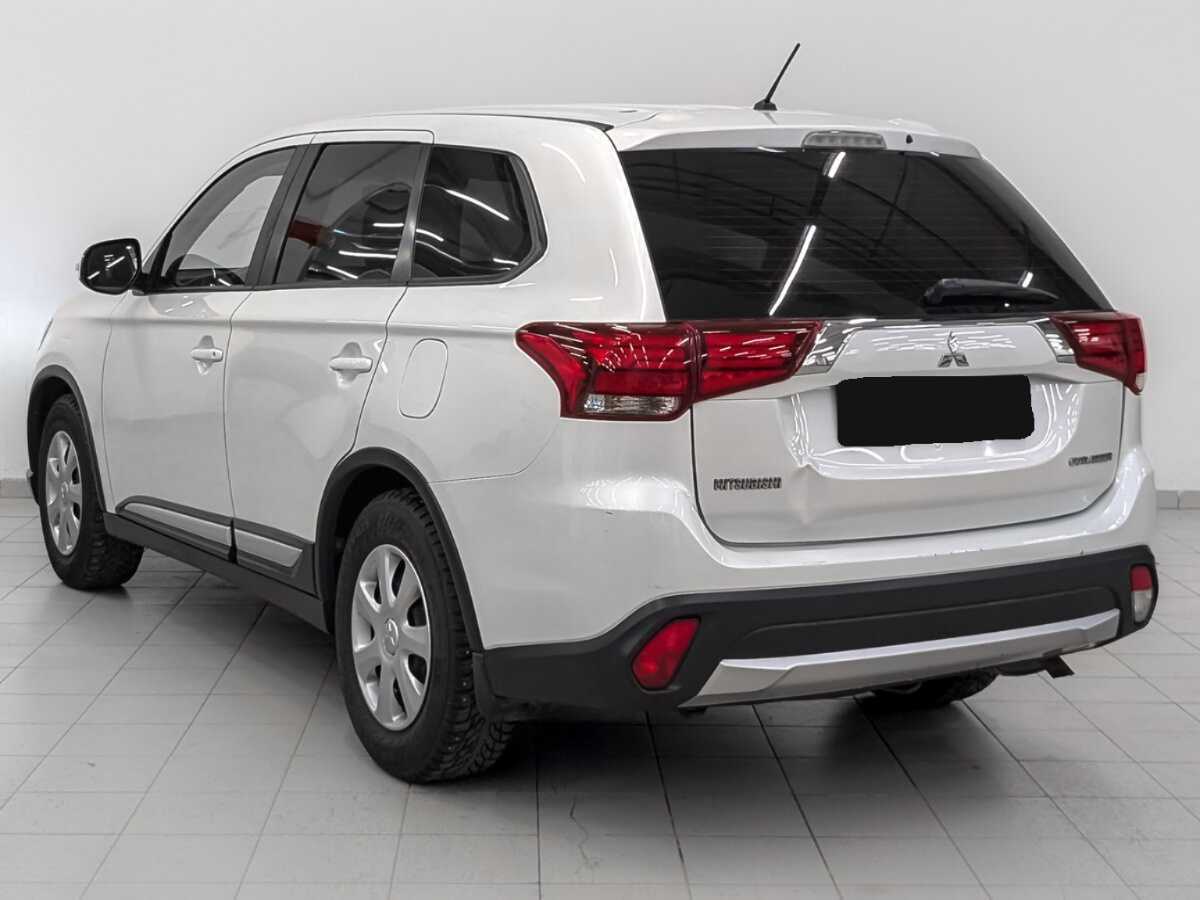 Купить Mitsubishi Outlander с пробегом. Фото: #6