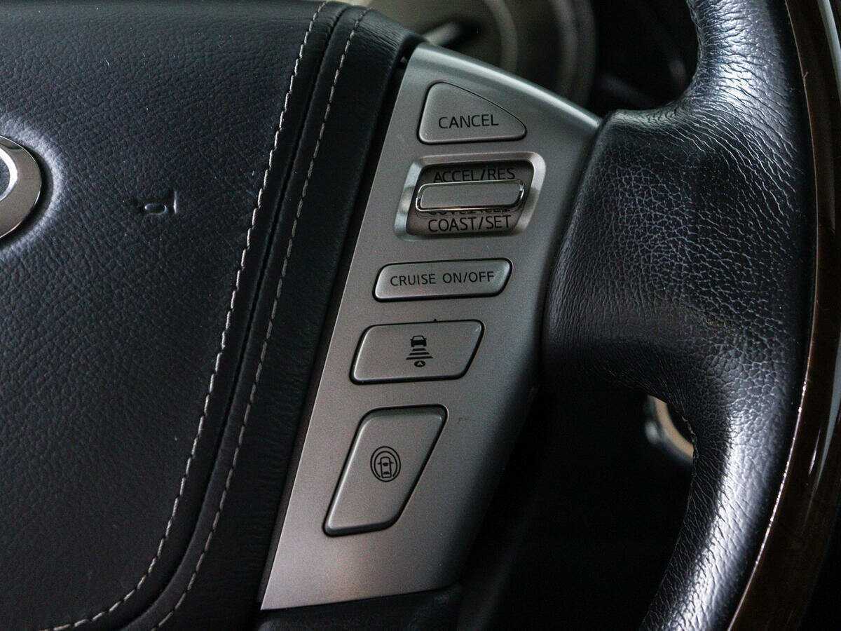 Купить Infiniti QX80 с пробегом. Фото: #27