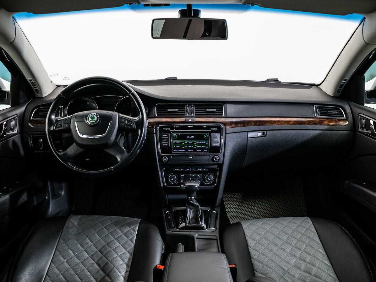 Купить Skoda Superb с пробегом. Фото: #12