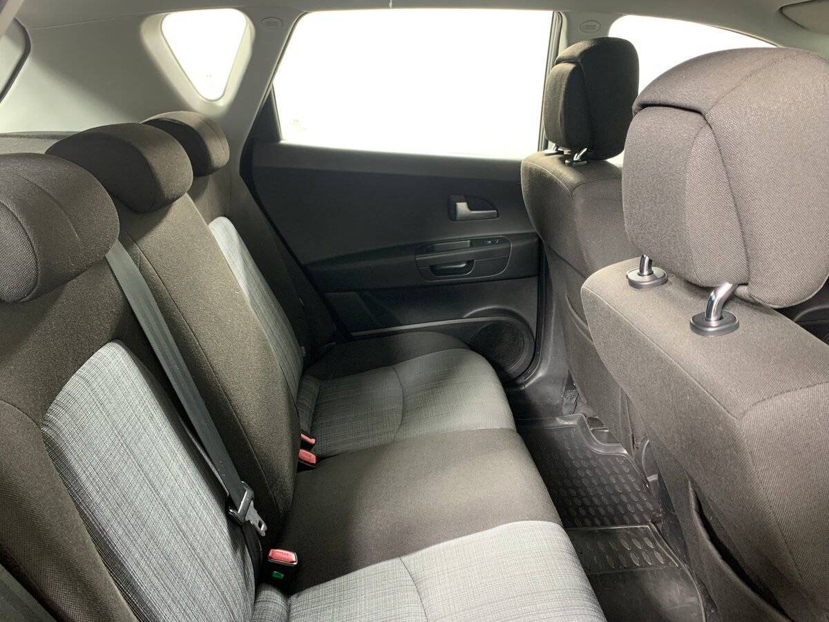 Купить Kia Ceed с пробегом. Фото: #17
