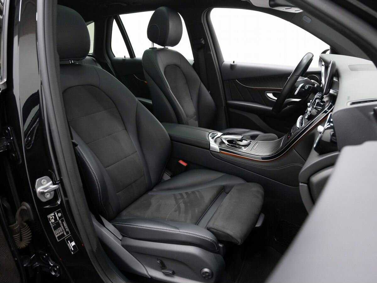 Купить Mercedes-Benz GLC с пробегом. Фото: #11