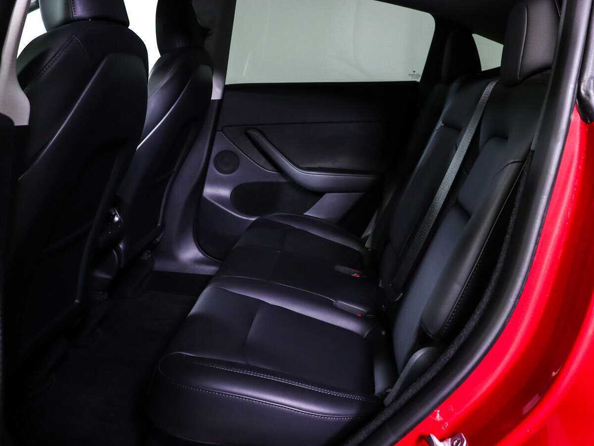 Купить Tesla Model Y с пробегом. Фото: #7
