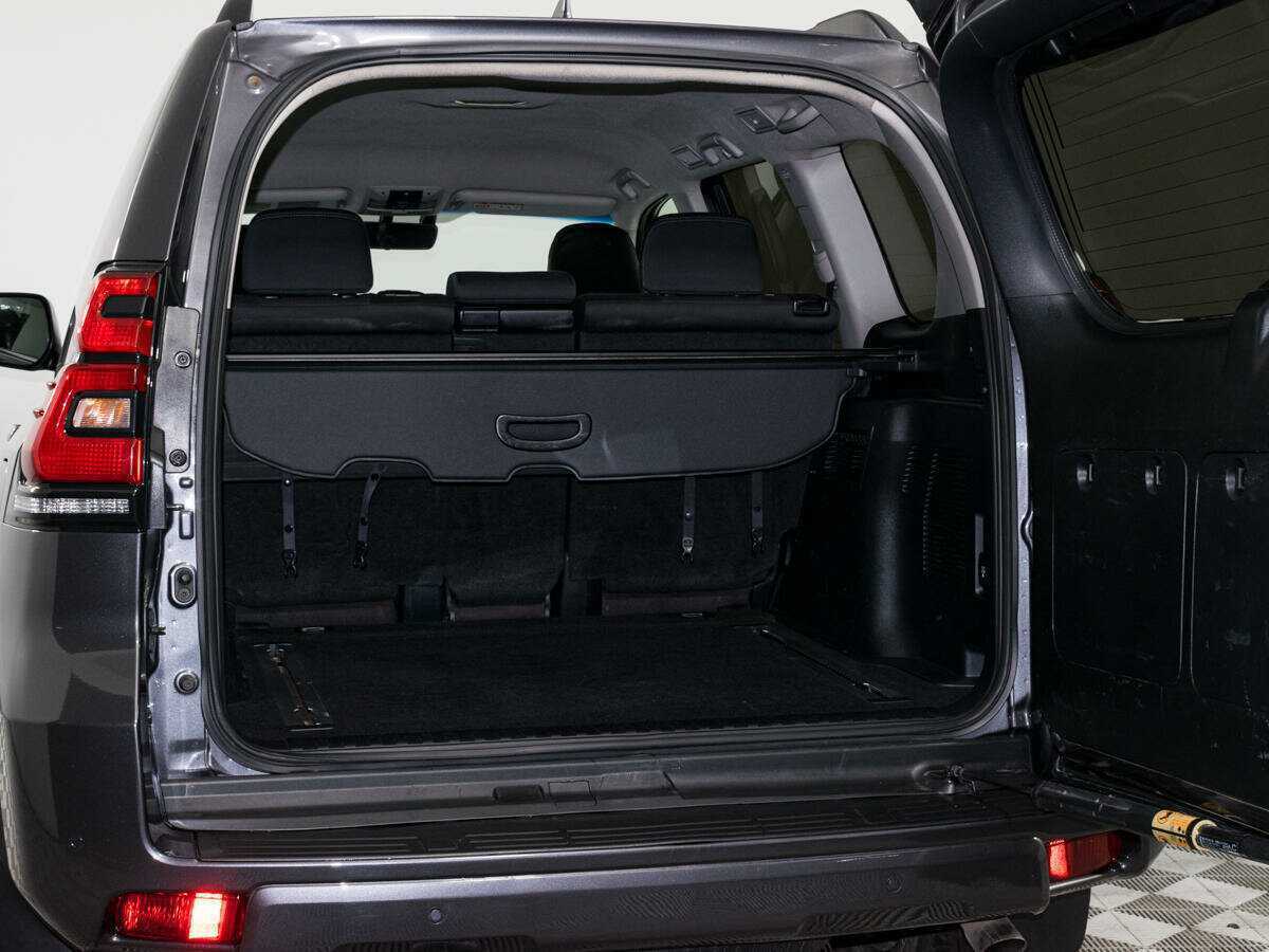Купить Toyota Land Cruiser Prado с пробегом. Фото: #8