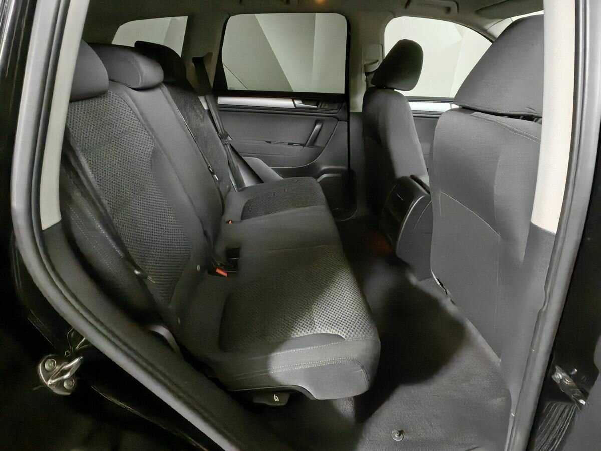 Купить Volkswagen Touareg с пробегом. Фото: #11