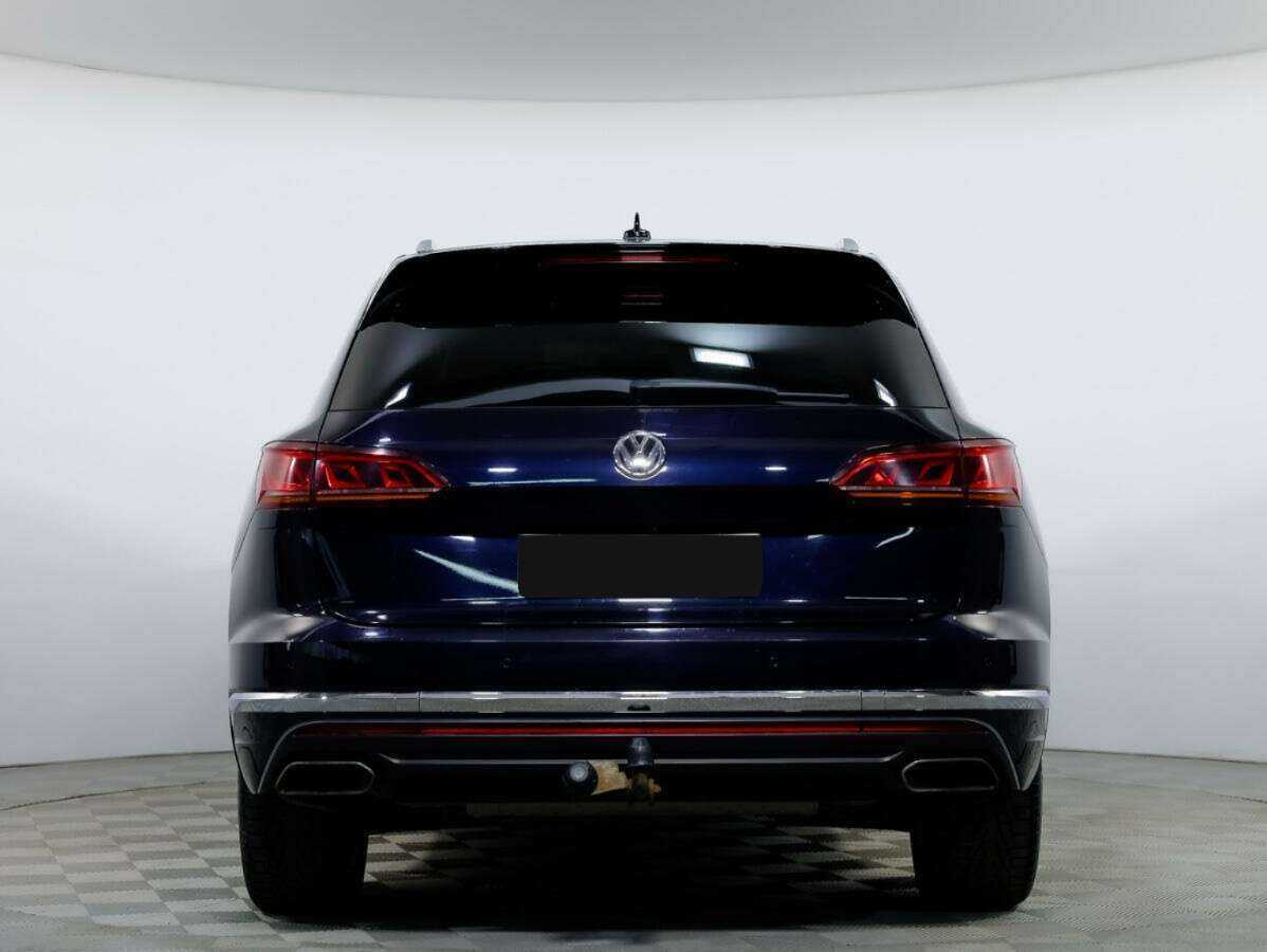 Купить Volkswagen Touareg с пробегом. Фото: #4