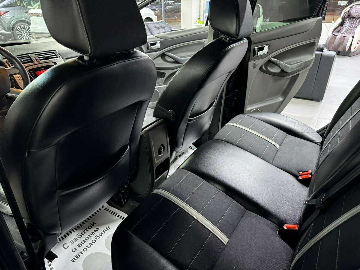 Купить Ford Kuga с пробегом. Фото: #9