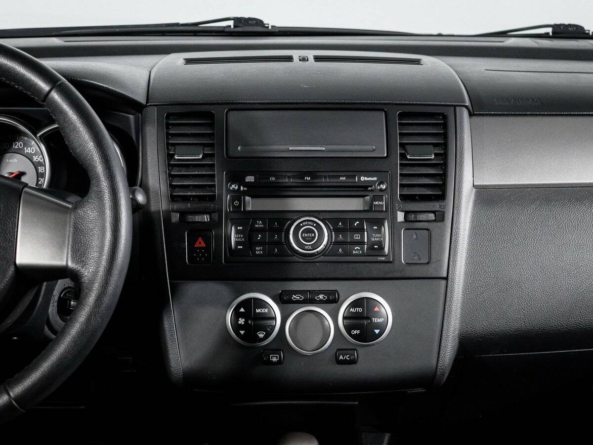 Купить Nissan Tiida с пробегом. Фото: #12