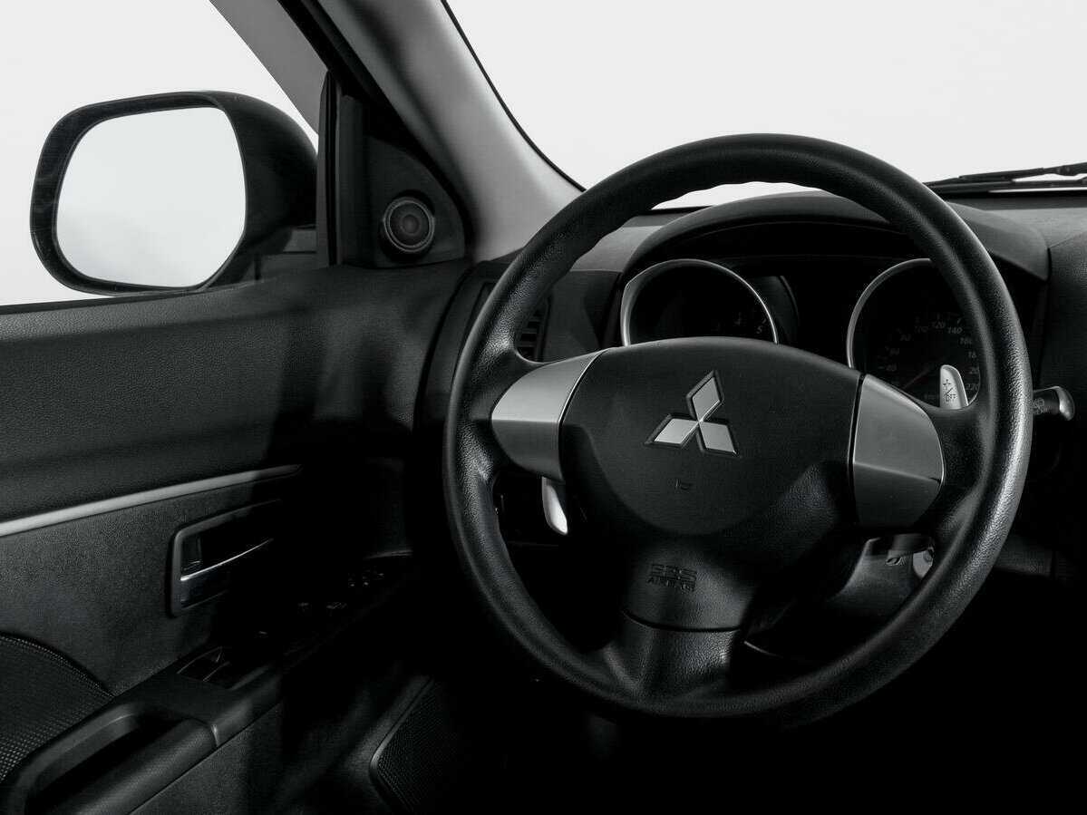 Купить Mitsubishi ASX с пробегом. Фото: #13