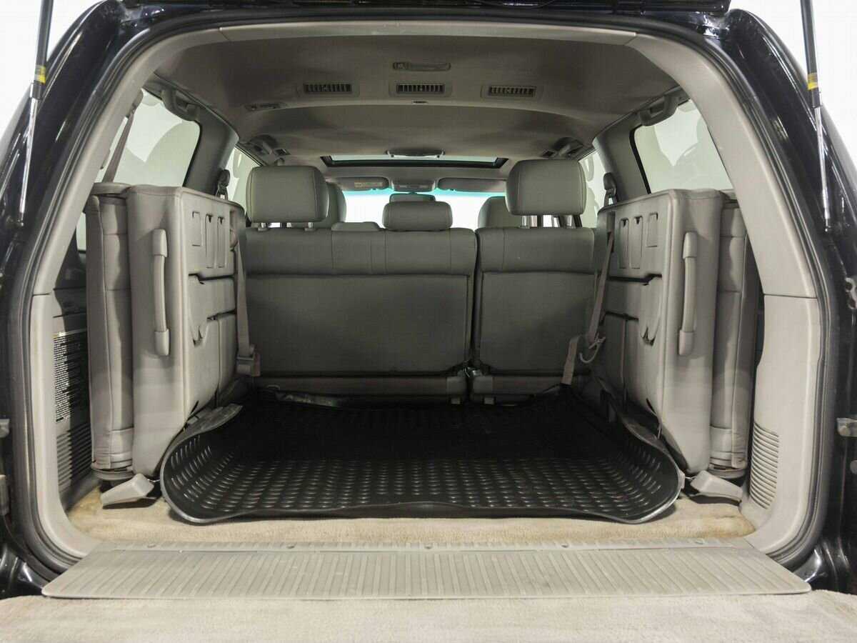 Купить Toyota Land Cruiser с пробегом. Фото: #27