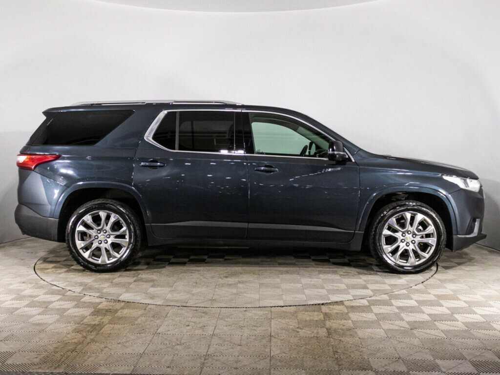 Купить Chevrolet Traverse с пробегом. Фото: #3