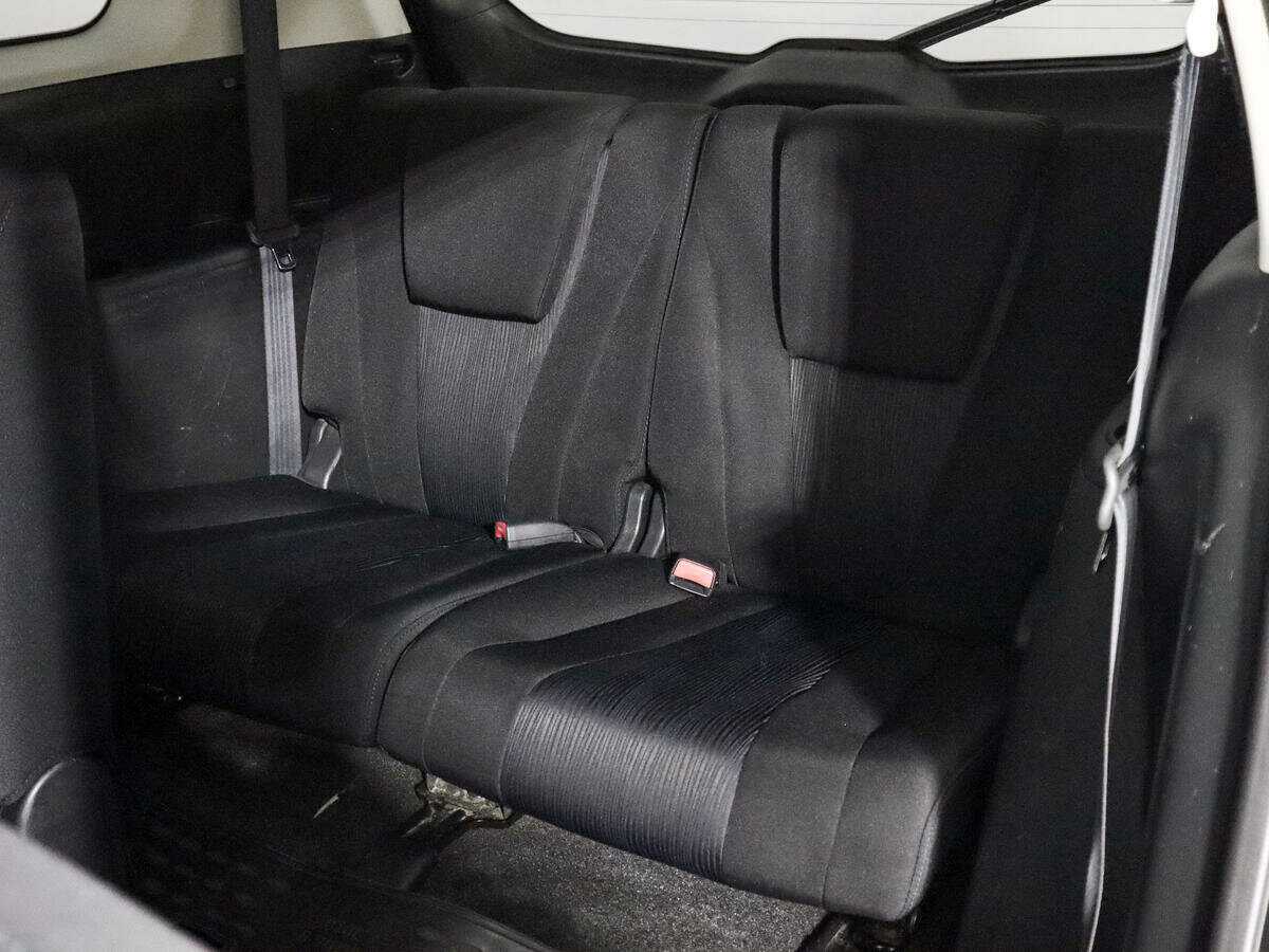 Купить Mazda 5 с пробегом. Фото: #10