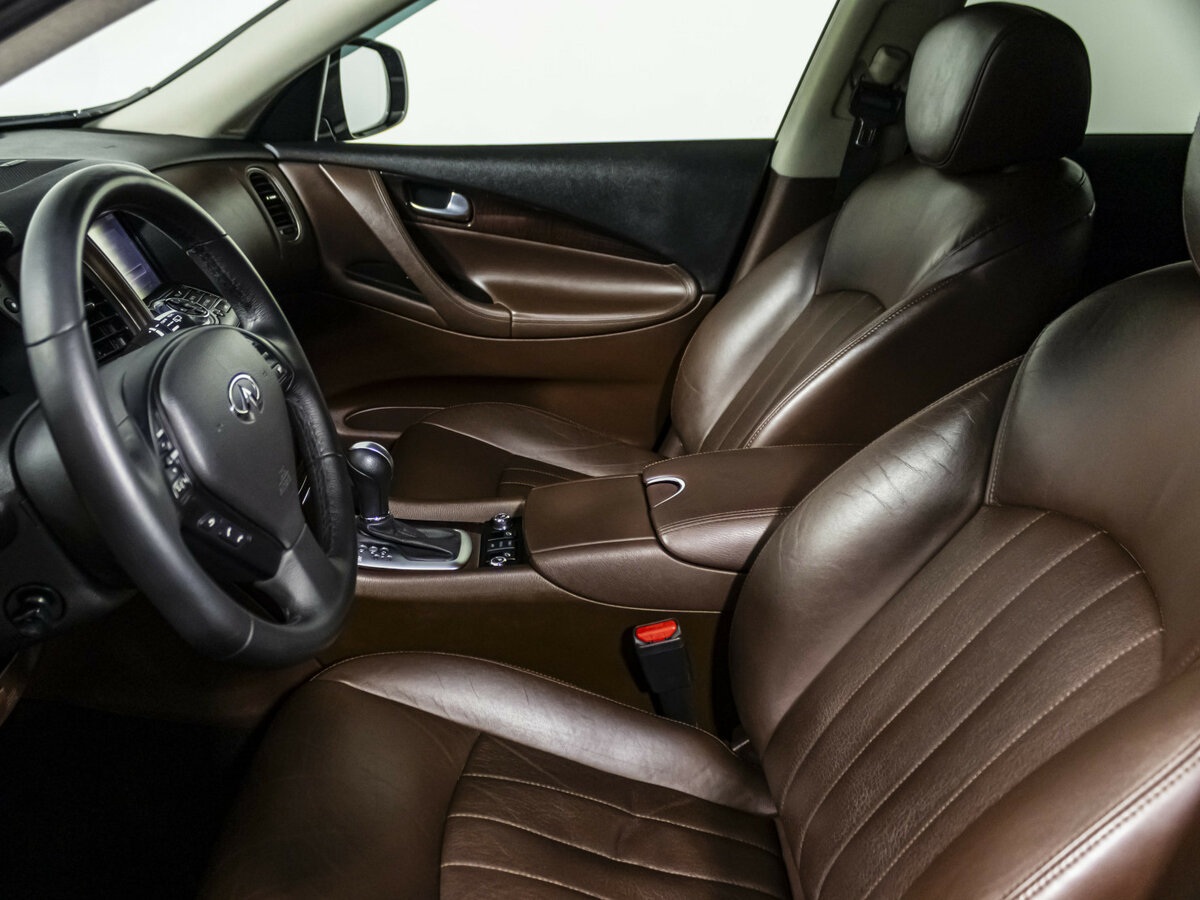 Купить Infiniti QX50 с пробегом. Фото: #9
