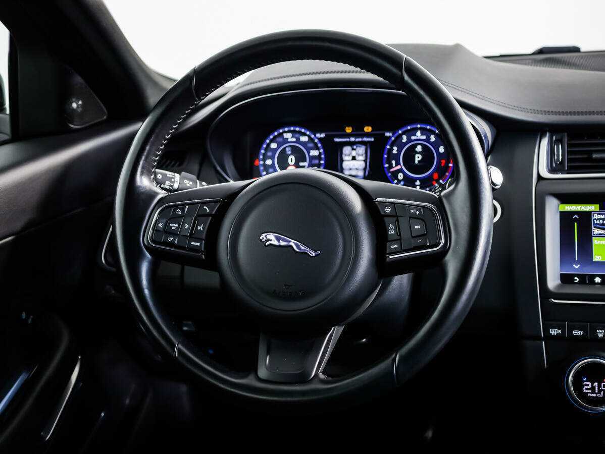 Купить Jaguar E-Pace с пробегом. Фото: #9