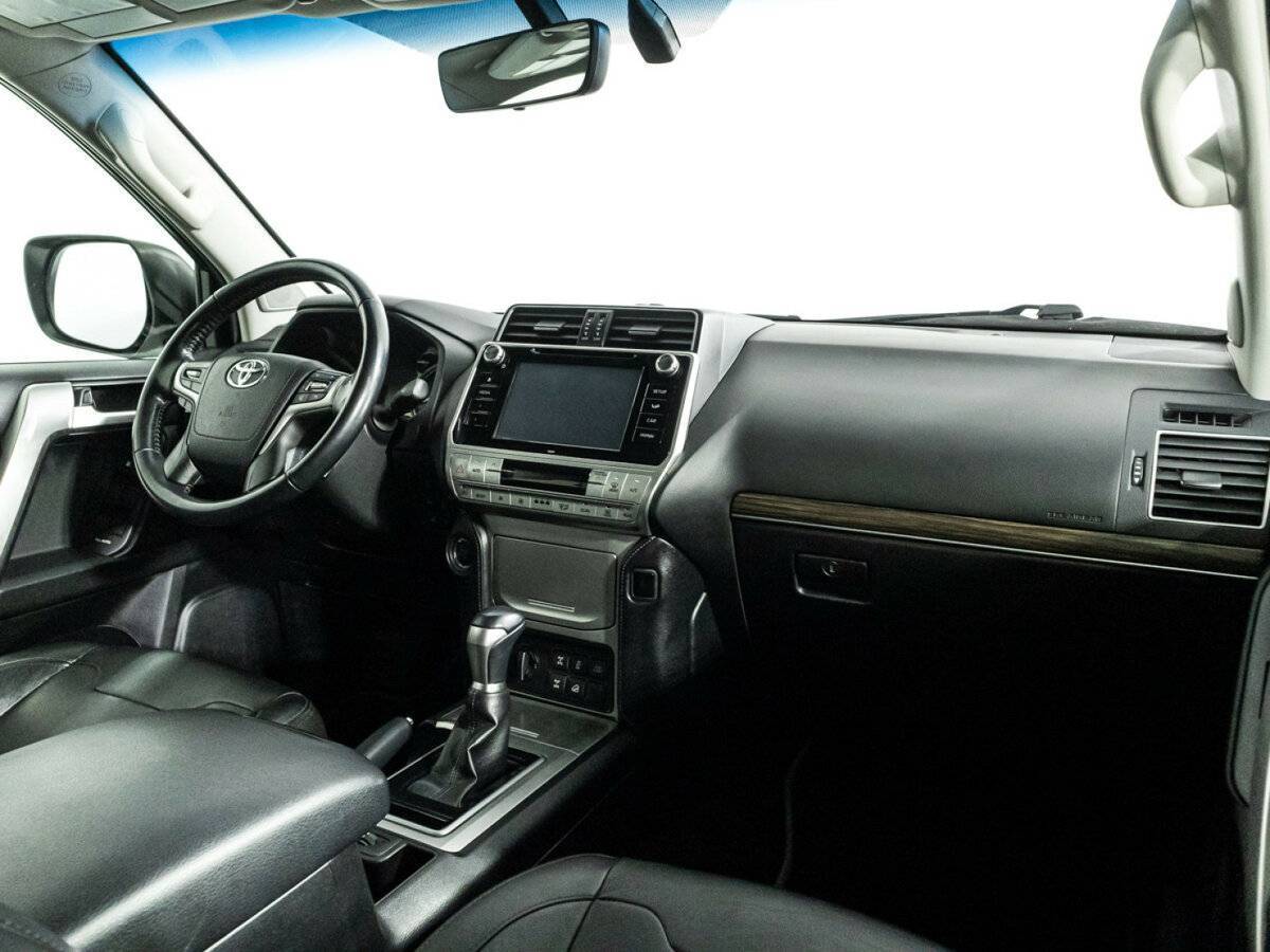 Купить Toyota Land Cruiser Prado с пробегом. Фото: #8
