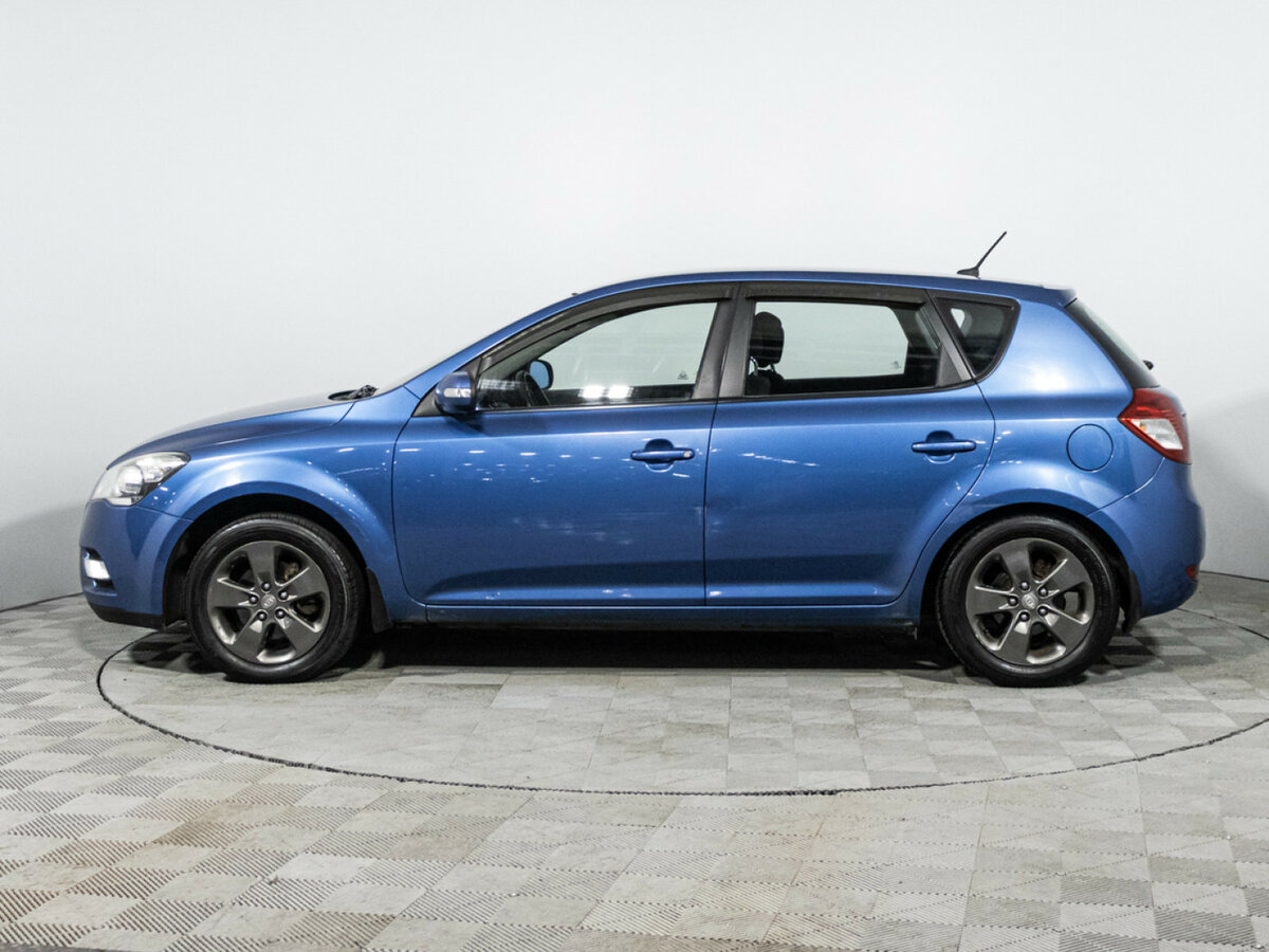 Купить Kia Ceed с пробегом. Фото: #7