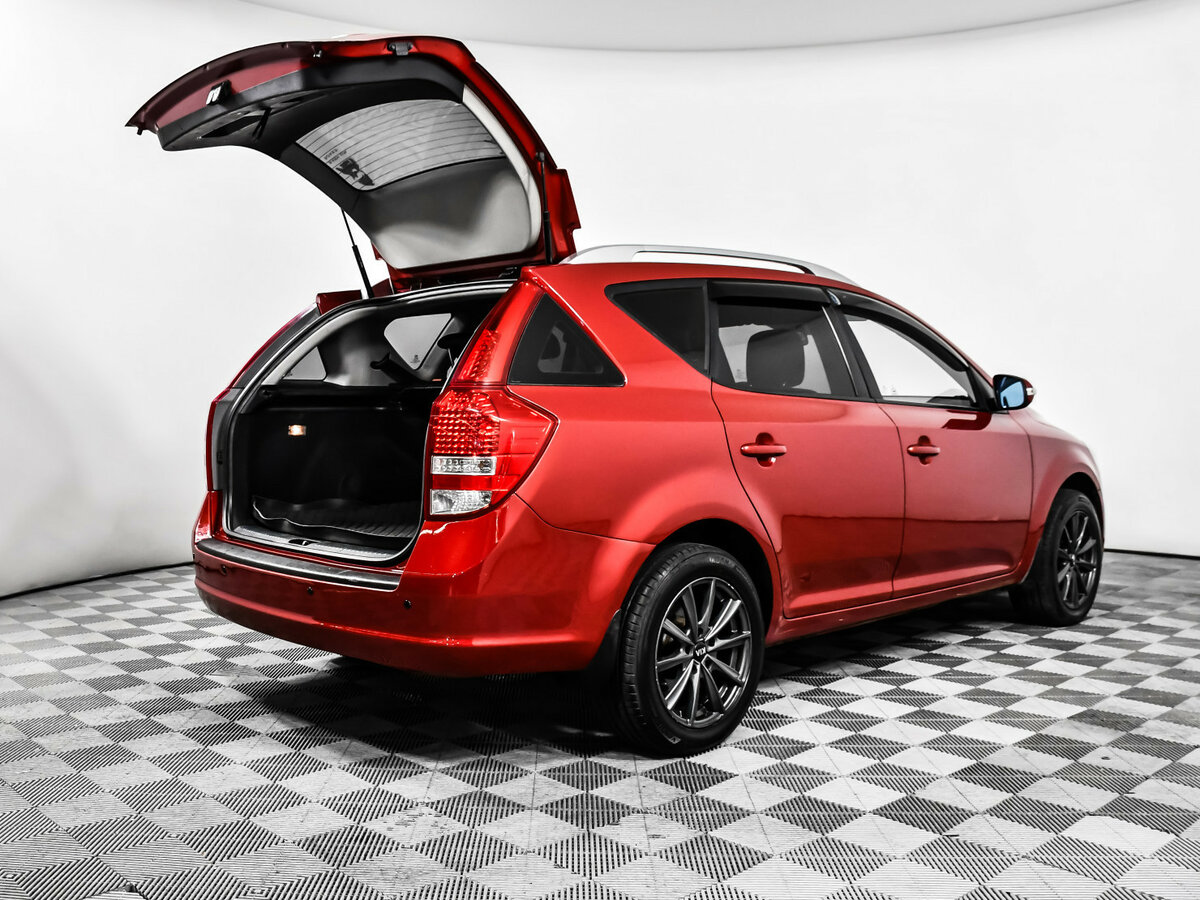 Купить Kia Ceed с пробегом. Фото: #11