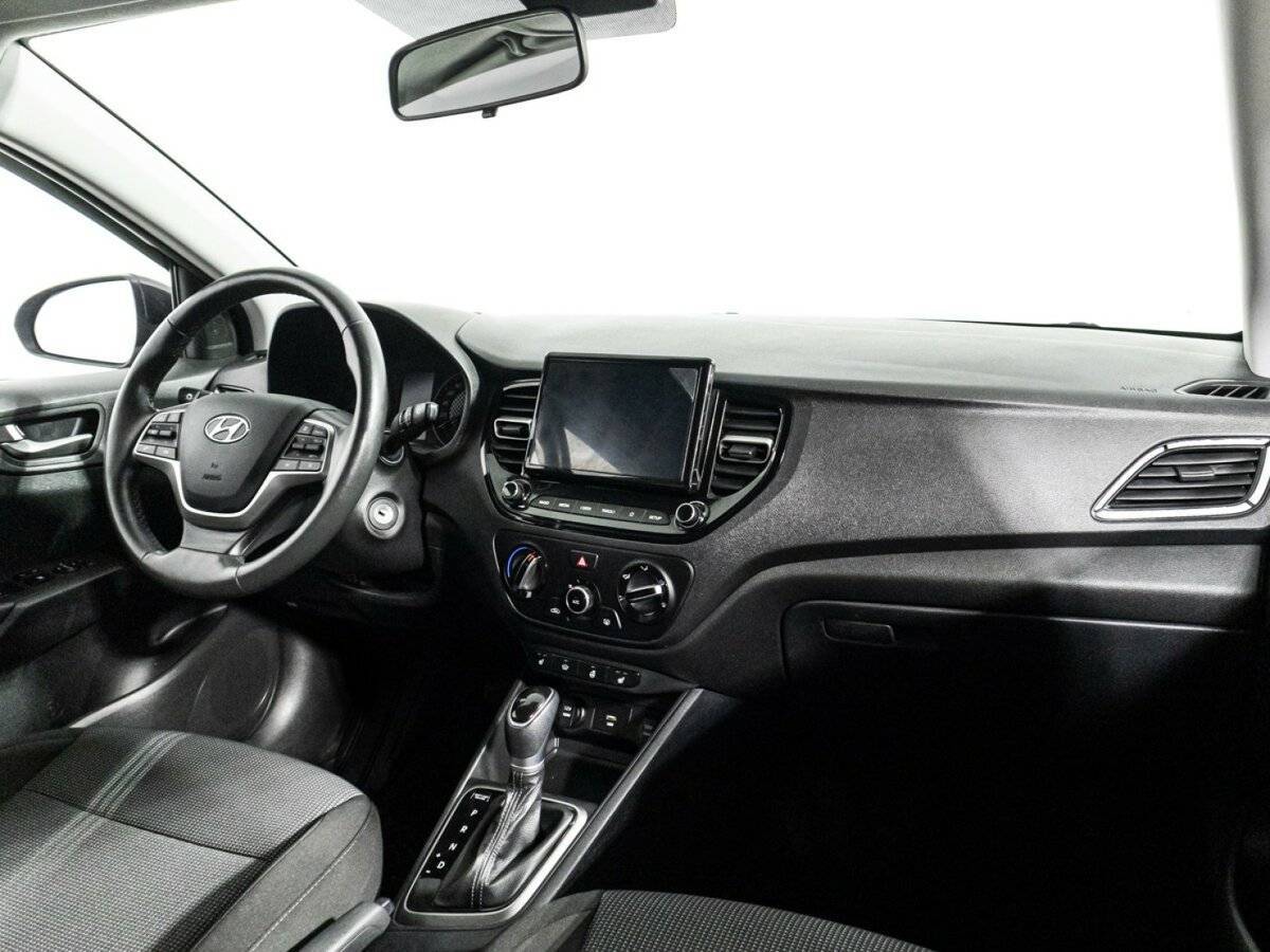 Купить Hyundai Solaris с пробегом. Фото: #8