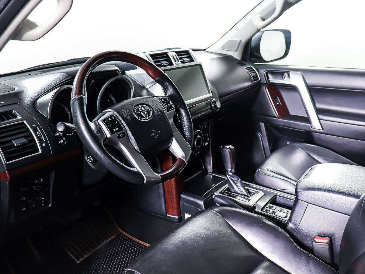 Купить Toyota Land Cruiser Prado с пробегом. Фото: #11