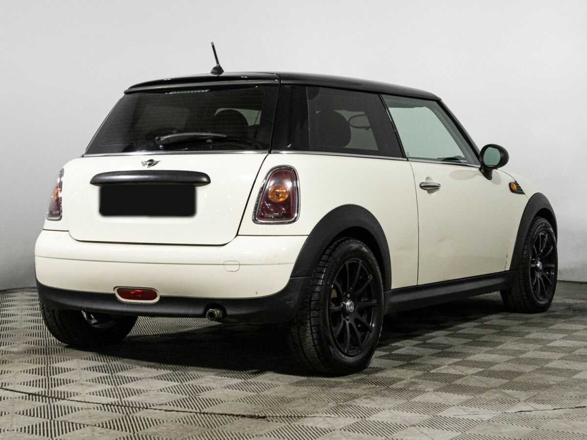 Купить Mini Hatch с пробегом. Фото: #4