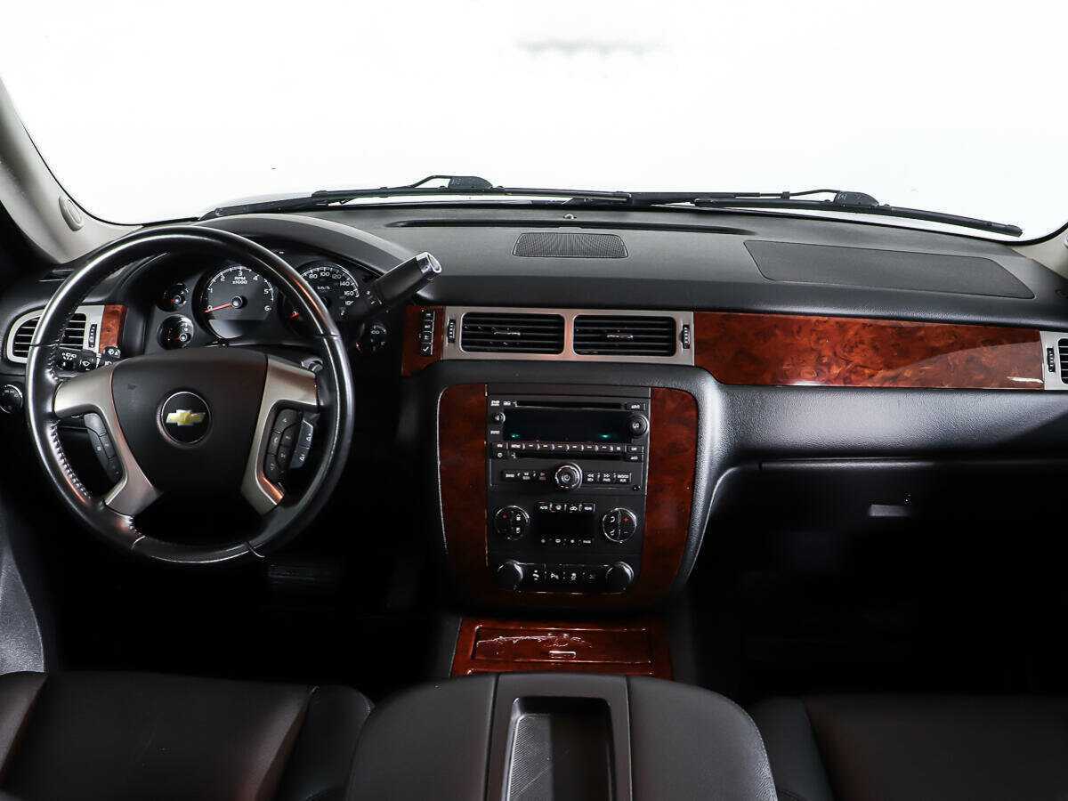 Купить Chevrolet Tahoe с пробегом. Фото: #10