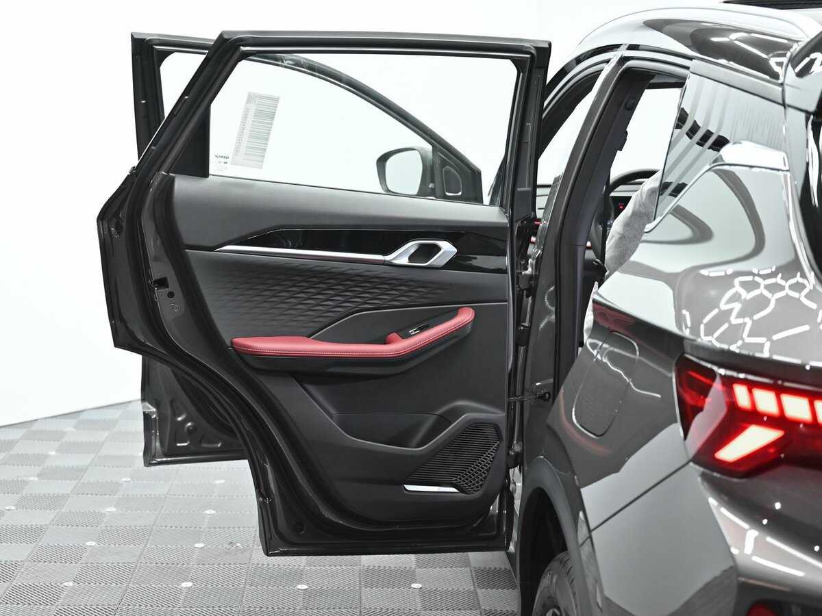 Купить Geely Coolray с пробегом. Фото: #21