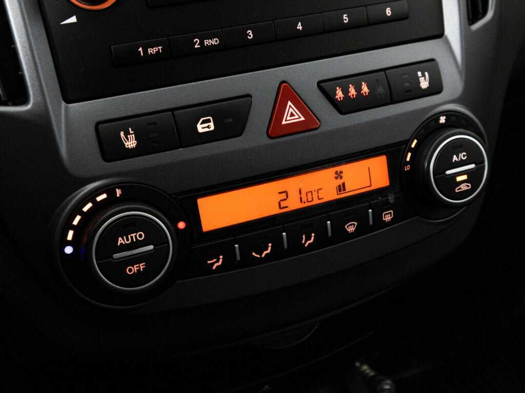 Купить Kia Ceed с пробегом. Фото: #14