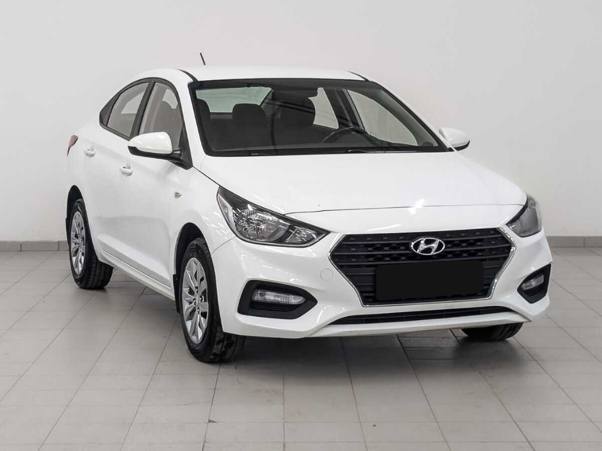 Купить Hyundai Solaris с пробегом. Фото: #2