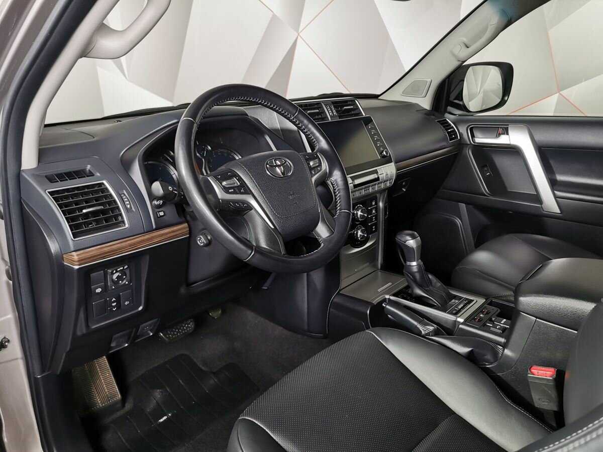 Купить Toyota Land Cruiser Prado с пробегом. Фото: #13