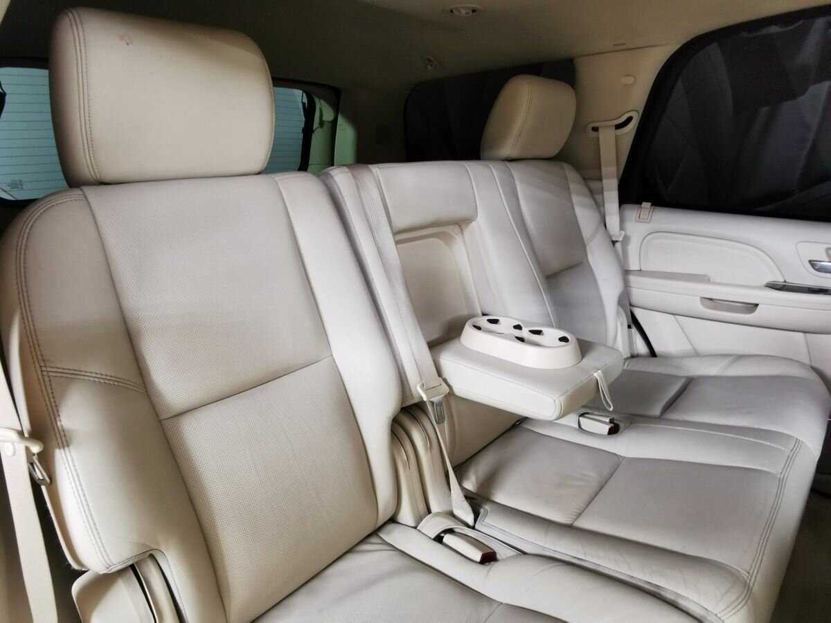 Купить Cadillac Escalade с пробегом. Фото: #10