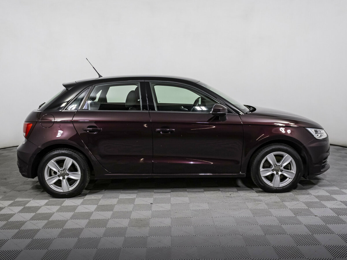 Купить Audi A1 с пробегом. Фото: #3