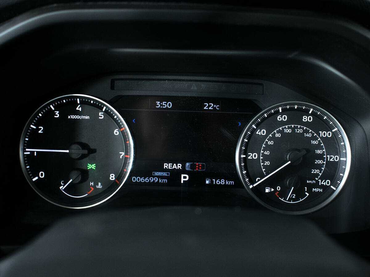 Купить Mitsubishi Outlander с пробегом. Фото: #10
