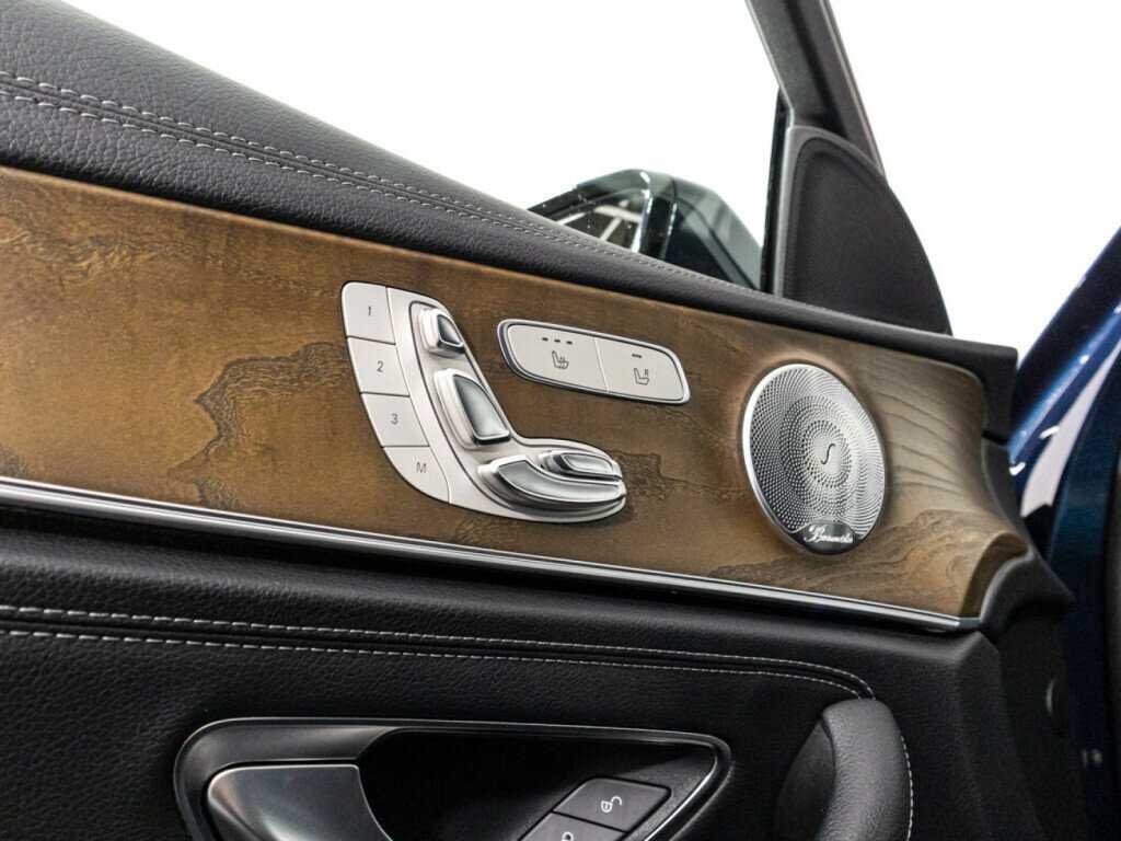 Купить Mercedes-Benz E-Класс с пробегом. Фото: #19