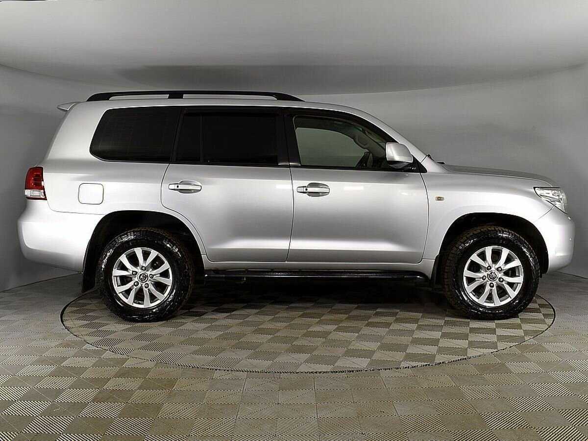 Купить Toyota Land Cruiser с пробегом. Фото: #4