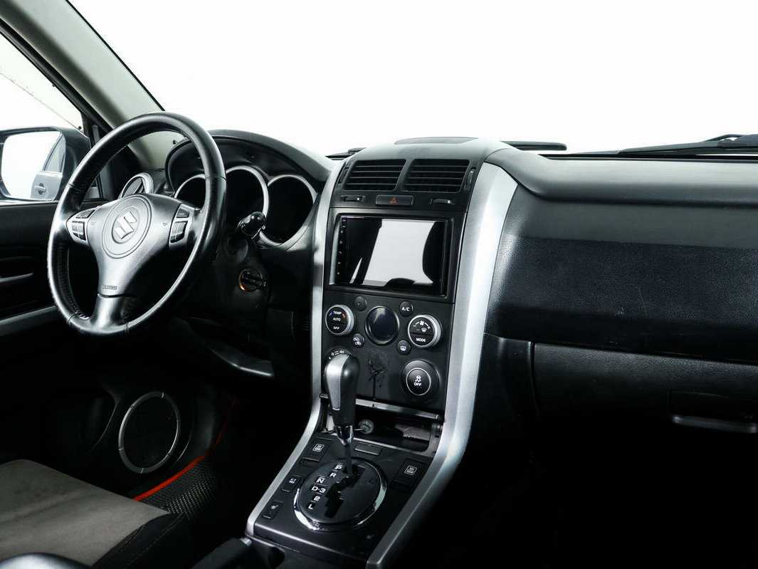 Купить Suzuki Grand Vitara с пробегом. Фото: #8