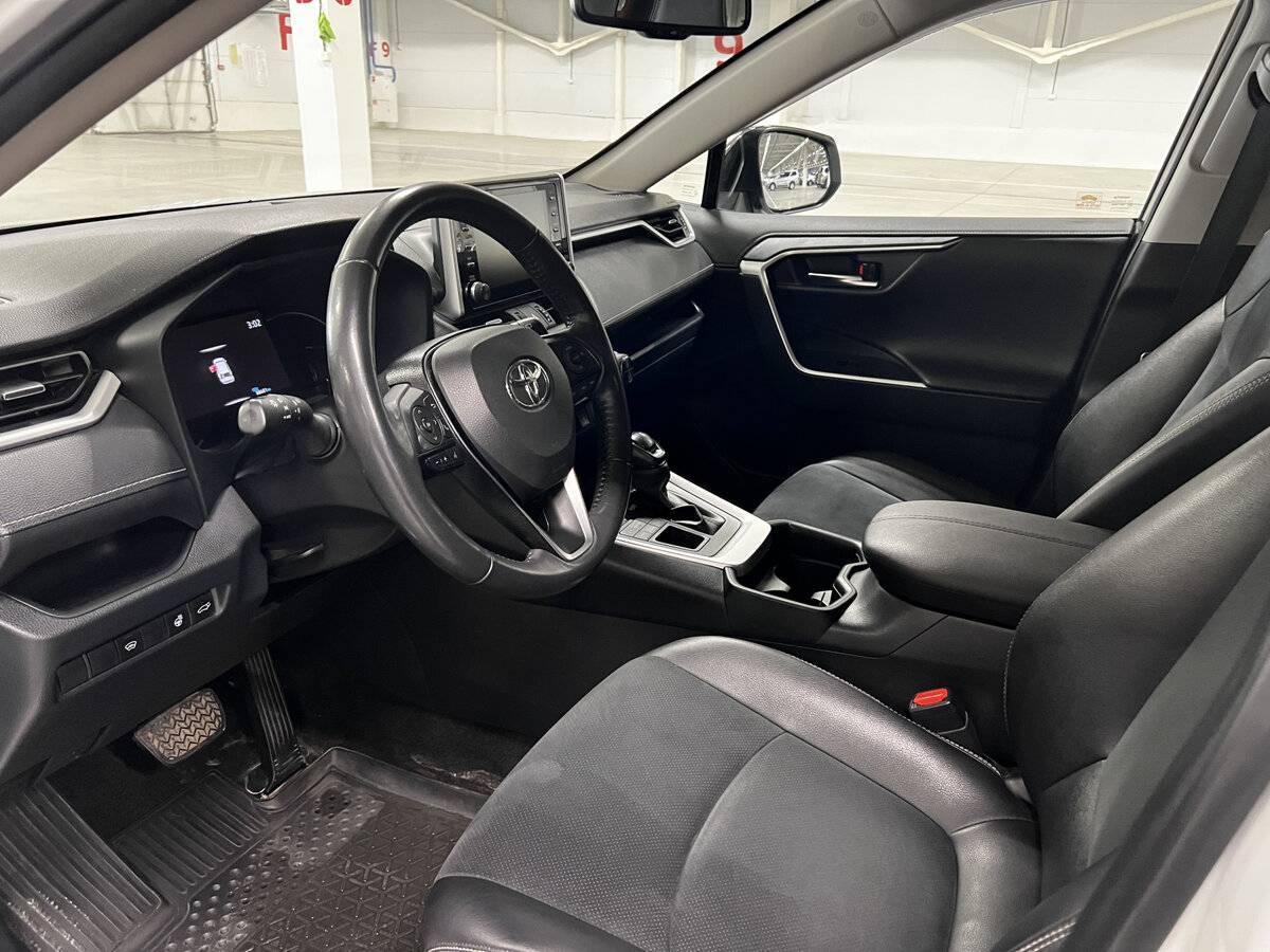 Купить Toyota RAV4 с пробегом. Фото: #15