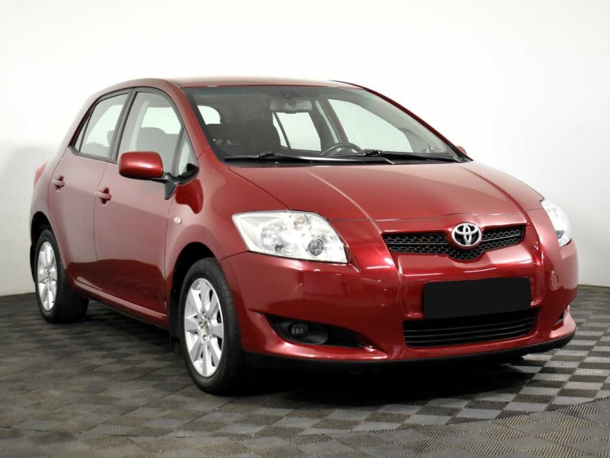 Купить Toyota Auris с пробегом. Фото: #2